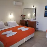 Amerisa & Fira (Santorini)