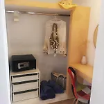 Amerisa & 3* Fira (Santorini)