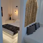 Amerisa & 3* Fira (Santorini)
