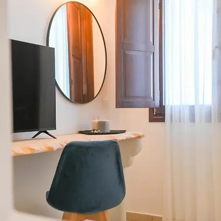 Hotel Amerisa & Fira (Santorini)