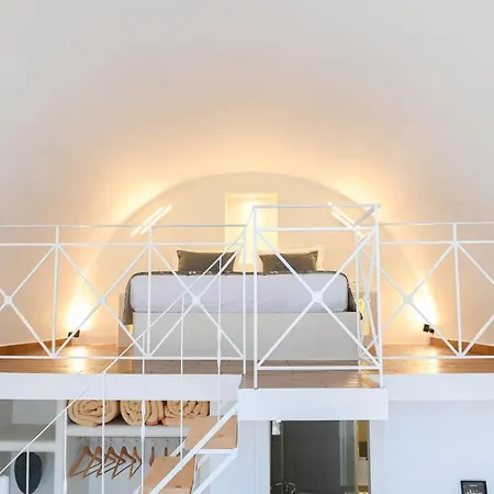 Amerisa & Otel Fira (Santorini)