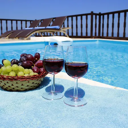 Hotel Amerisa & Fira (Santorini)