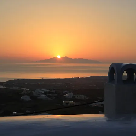 Amerisa & Fira (Santorini)