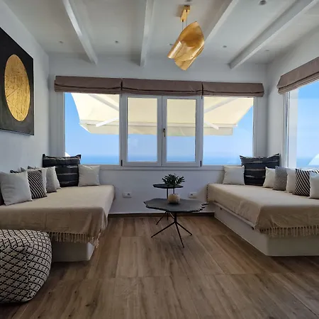 Amerisa & 3* Fira (Santorini)