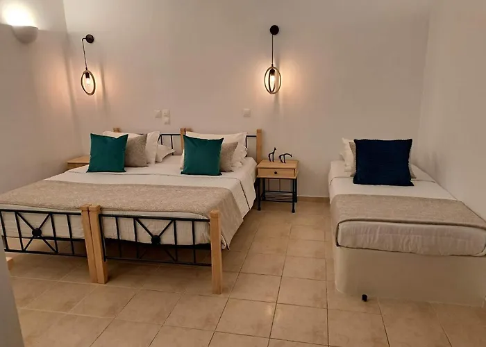 Hotel Amerisa & Fira (Santorini)