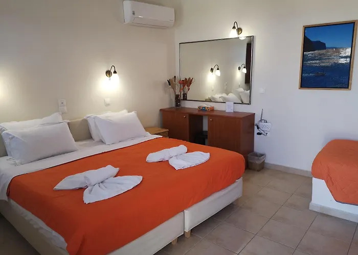 Amerisa & Fira (Santorini)