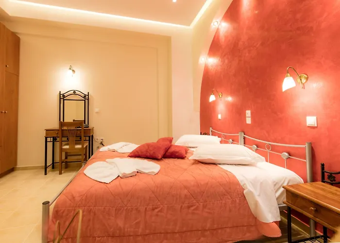 Amerisa & 3* Fira (Santorini)