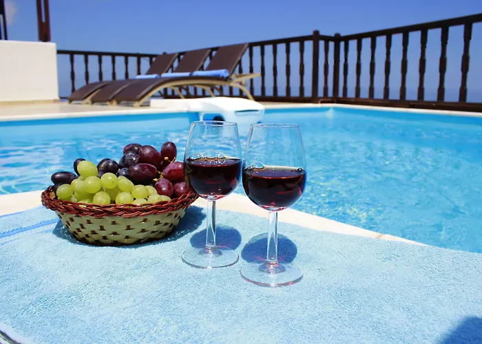 Hotel Amerisa & Fira (Santorini)