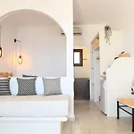 Amerisa Suites&villa Hotell 3*