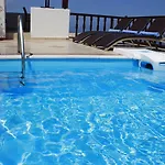 Hotell Amerisa Suites&villa 3*