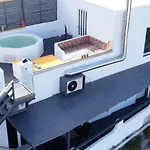 Amerisa Suites&villa Hotell 3*