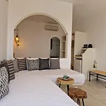 Amerisa Suites&villa Hotell