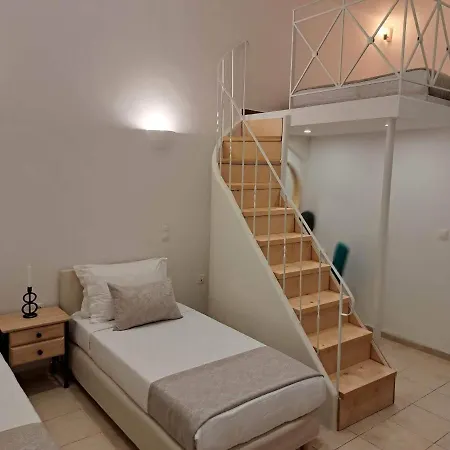 Hotel Amerisa & Fira (Santorini)