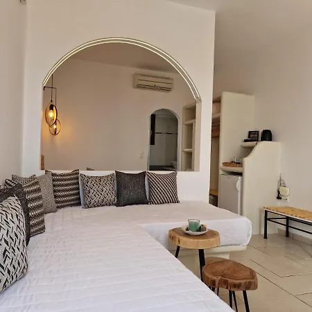 Amerisa & 3* Fira (Santorini)