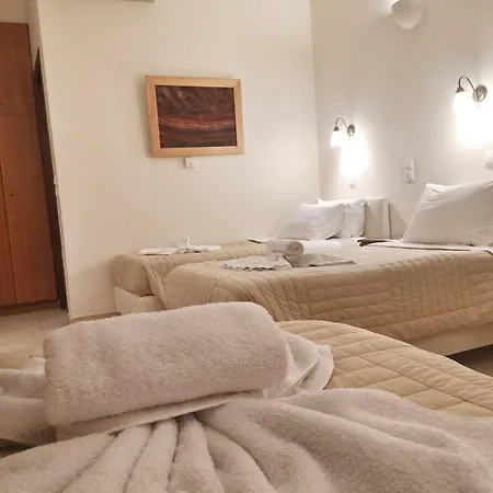 Amerisa & Fira (Santorini)