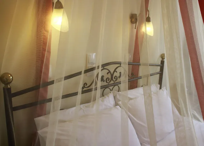 Amerisa & Szálloda Fíra